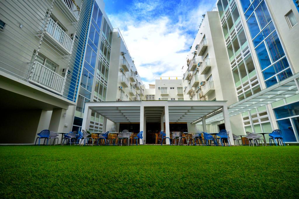 Azalea Hotels & Residences Boracay Balabag  Екстер'єр фото